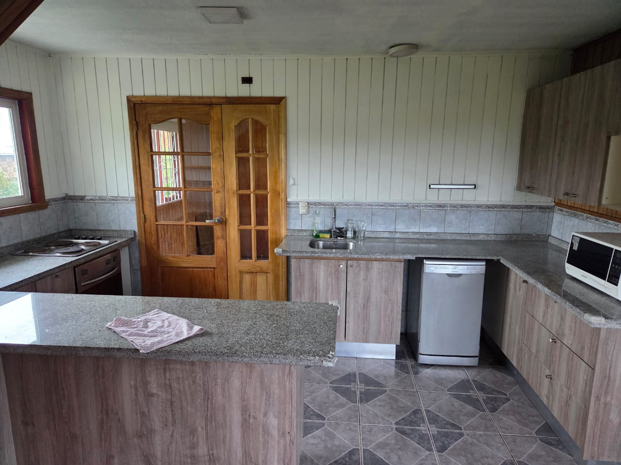 WhatsApp Image 2025-10-06 at 6.06.13 PM (1)